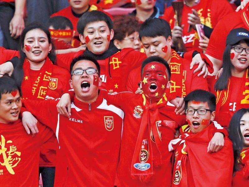 沐子川甩了下墨发，双手背在身后：知识，就是力量。